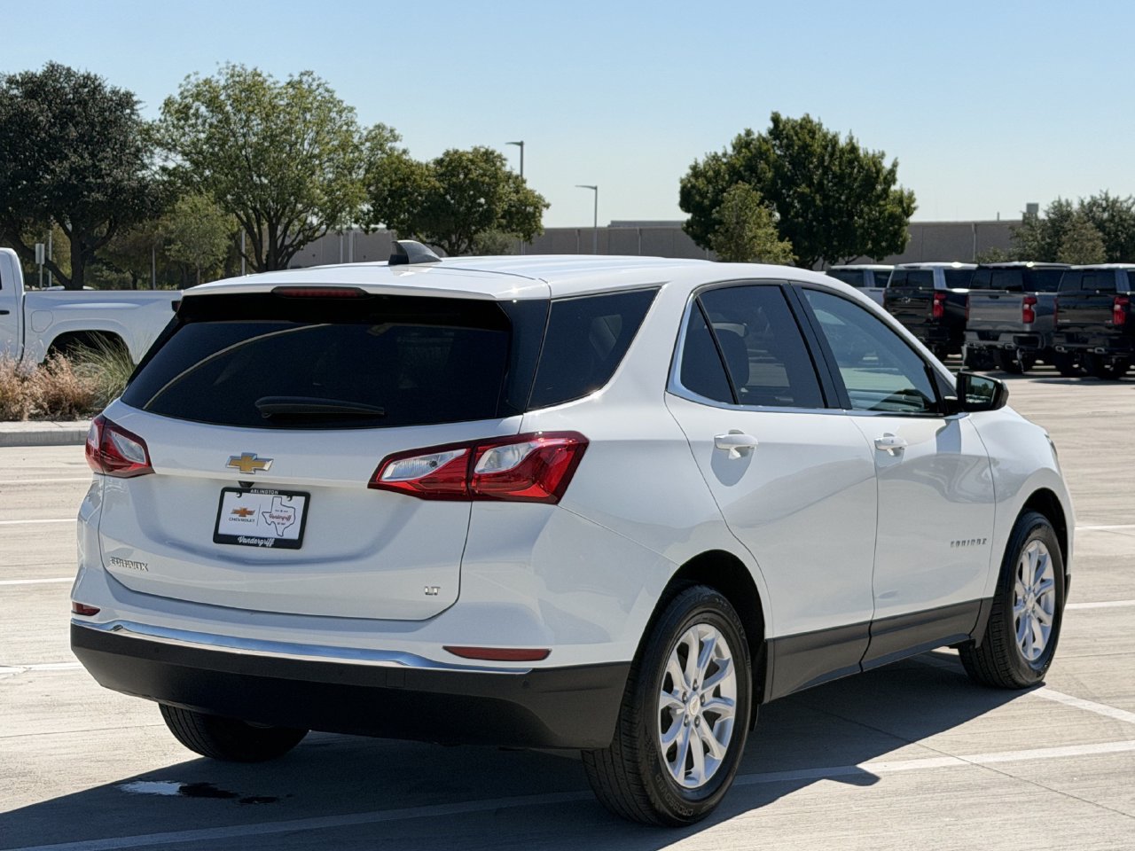 Used 2020 Chevrolet Equinox LT FWD image 4