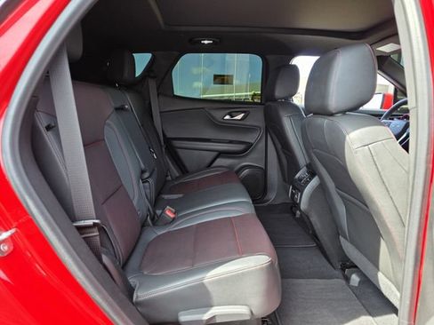 Used 2022 Chevrolet Blazer RS FWD image 28