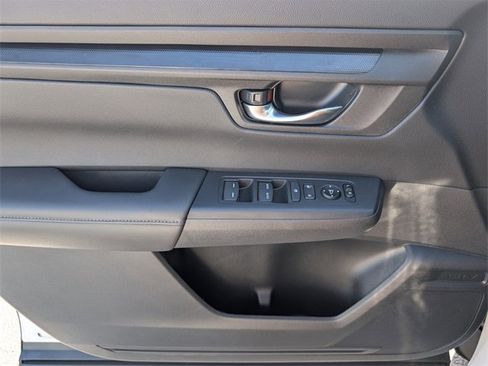 Used 2025 Honda CR-V EX image 29