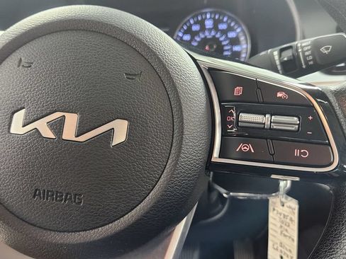 Used 2023 Kia Forte LXS w/ LXS Technology Package FWD image 21