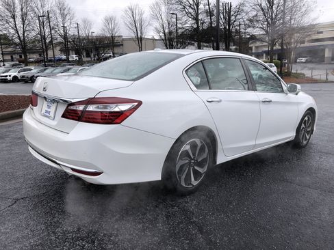 Used 2016 Honda Accord EX-L image 5