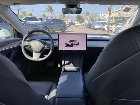 Used 2023 Tesla Model 3 Standard Range RWD image 23