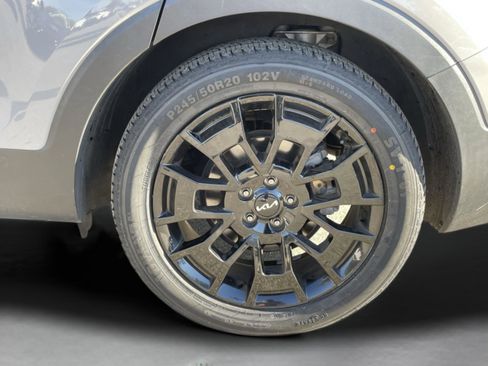 Certified 2022 Kia Telluride SX w/ SX Prestige Package image 36