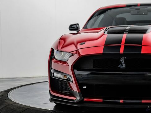 Used 2020 Ford Mustang Shelby GT500 w/ Carbon Fiber Track Pack RWD image 37