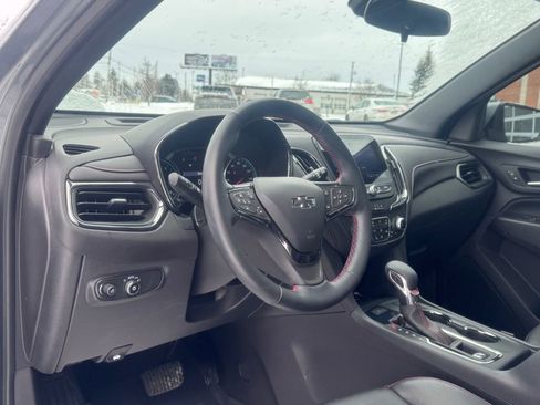 Used 2024 Chevrolet Equinox RS w/ RS Leather Package image 7