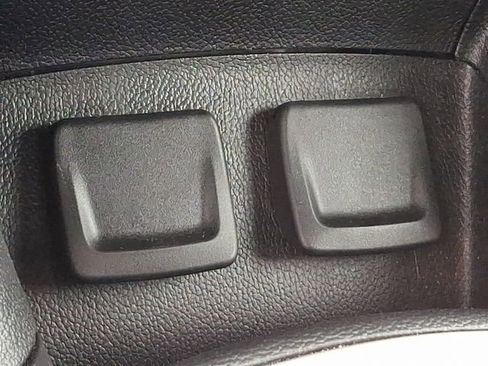 Used 2017 Chevrolet Cruze LS image 23