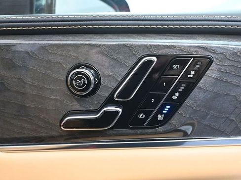 Used 2026 Cadillac Escalade IQ Sport 2 w/ LPO, ONYX Package image 59