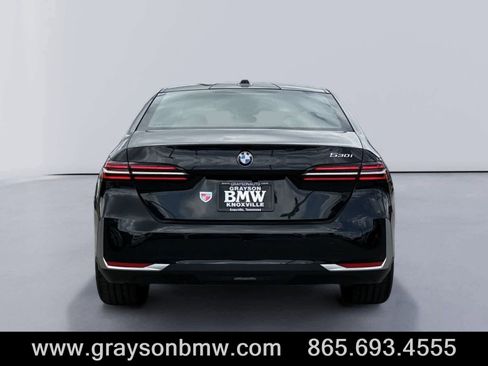Used 2026 BMW 530i w/ Executive Package image 4