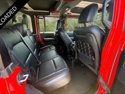 Used 2018 Jeep Wrangler Unlimited Rubicon w/ Dual Top Group AWD/4WD image 25