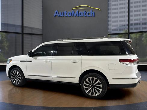 Used 2024 Lincoln Navigator L Reserve image 8