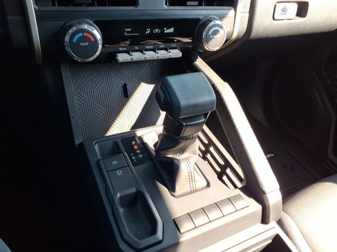 Used 2024 Toyota Tacoma SR image 17