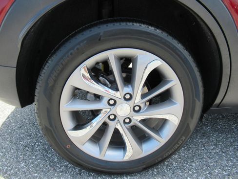 Used 2023 Buick Encore GX Essence w/ Experience Buick Package FWD image 8