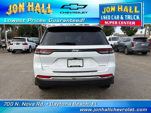 Used 2024 Jeep Grand Cherokee Laredo X w/ Trailer Tow Package image 10