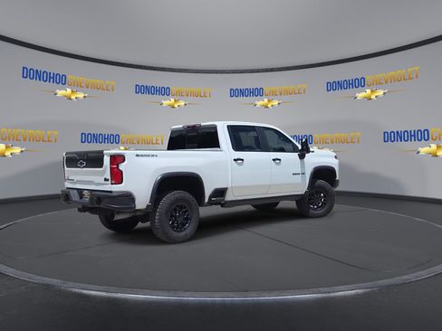 Used 2024 Chevrolet Silverado 2500 ZR2 w/ ZR2 Bison Edition AWD/4WD image 7