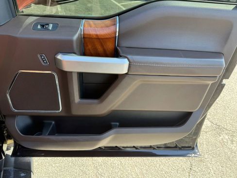 Used 2019 Ford F150 King Ranch w/ Equipment Group 601A Luxury AWD/4WD image 27