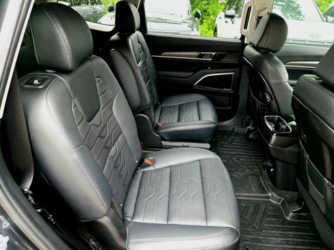 Used 2022 Kia Telluride SX w/ SX Prestige Package AWD/4WD image 28