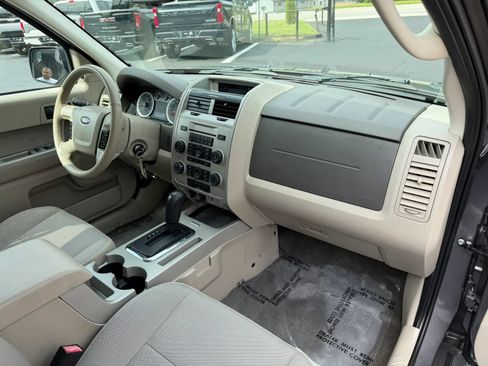 Used 2012 Ford Escape XLT AWD/4WD image 14
