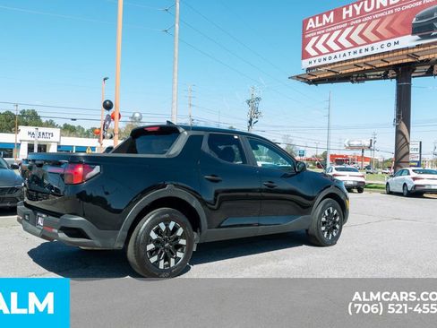Used 2025 Hyundai Santa Cruz SE image 6