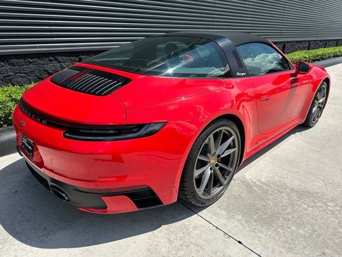 Certified 2021 Porsche 911 Targa 4S Heritage Design AWD/4WD image 9