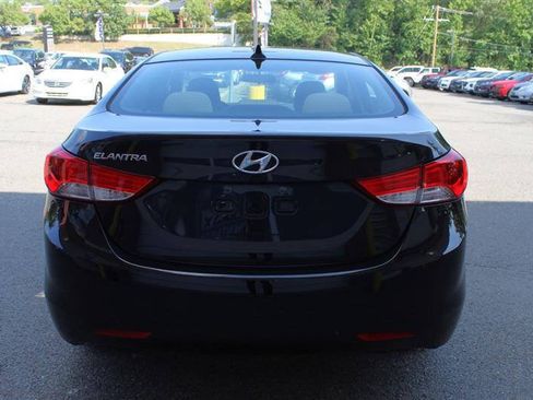 Used 2013 Hyundai Elantra GLS w/ Preferred Pkg FWD image 4