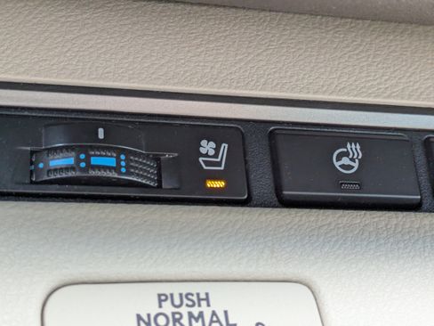 Used 2017 Lexus ES 350 image 29