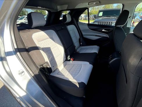 Used 2023 Chevrolet Equinox LT image 36