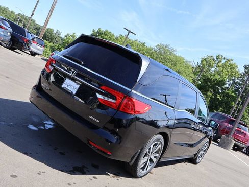 Certified 2023 Honda Odyssey Touring image 7