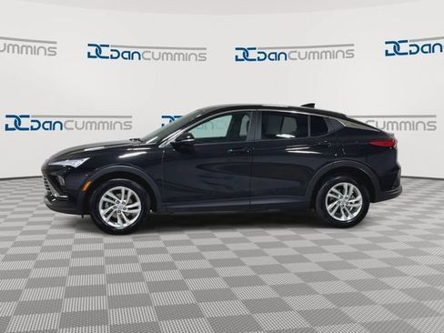 Used 2024 Buick Envista Preferred w/ Advanced Safety Package FWD image 6