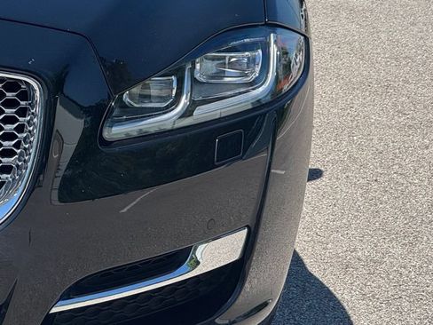 Used 2018 Jaguar XJ L Portfolio RWD image 5