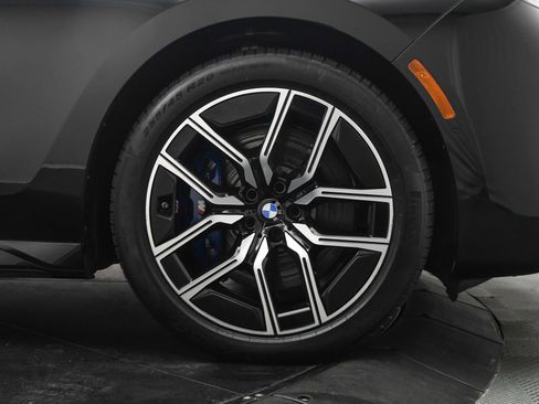 Used 2024 BMW 760i xDrive 760i xDrive image 33