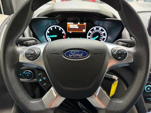 Used 2020 Ford Transit Connect XLT FWD image 19