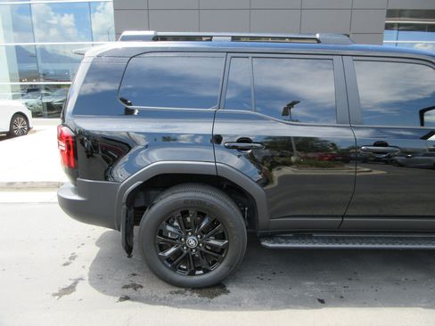 Used 2025 Toyota Land Cruiser w/ Premium Package AWD/4WD image 11