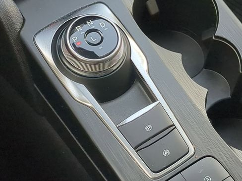 Used 2022 Ford Escape SE w/ Cold Weather Package image 33