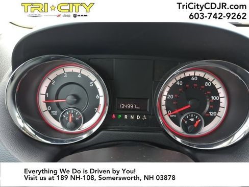 Used 2014 Dodge Grand Caravan SXT image 22