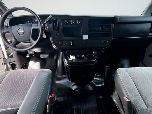 Used 2012 GMC Savana 2500 RWD image 7
