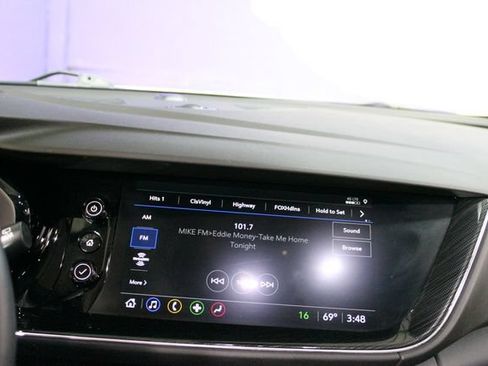 Used 2023 Buick Envision Essence w/ Sport Touring Package AWD/4WD image 18