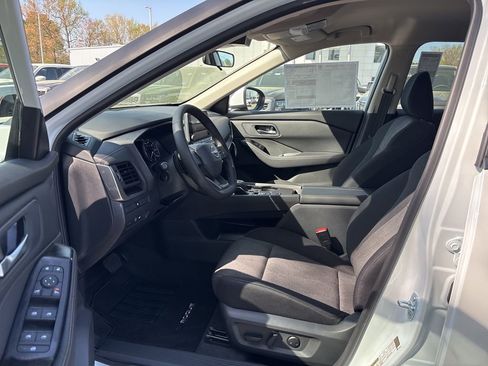 New 2026 Nissan Rogue SV w/ Cold Weather Package FWD image 14