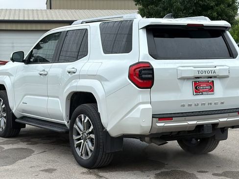 Certified 2025 Toyota 4Runner Limited AWD/4WD image 9