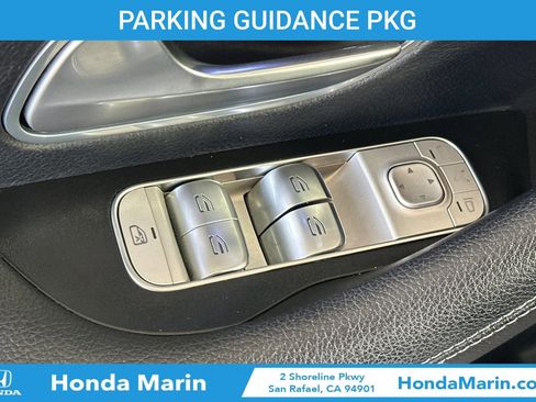 Used 2024 Mercedes-Benz GLE 450e 4MATIC image 13