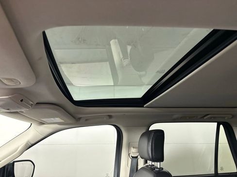 Used 2019 Ford Expedition Max Platinum image 35