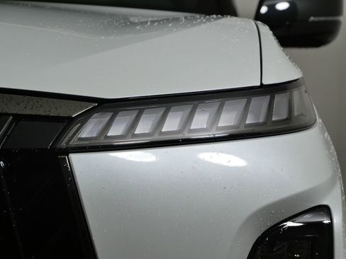 New 2026 INFINITI QX80 4WD w/ Sport Exterior Package image 10