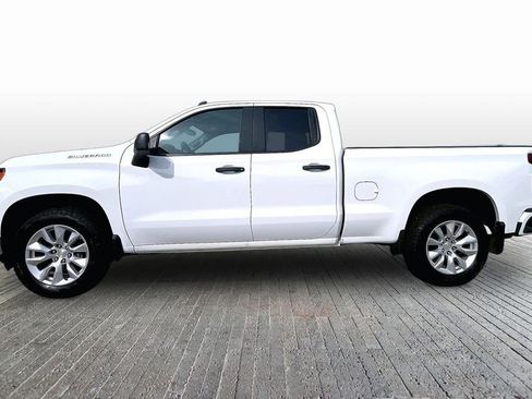 Used 2019 Chevrolet Silverado 1500 Custom w/ Custom Value Package AWD/4WD image 5
