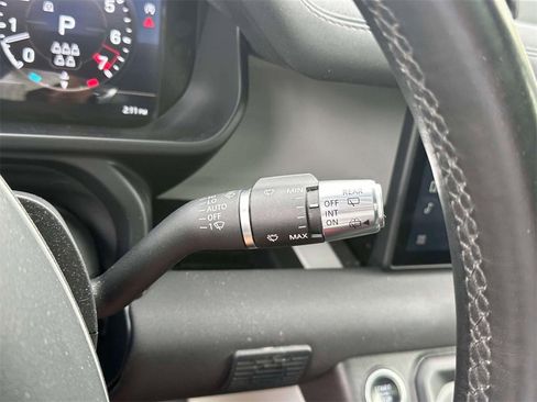 Used 2021 Land Rover Defender 110 X-Dynamic SE image 27