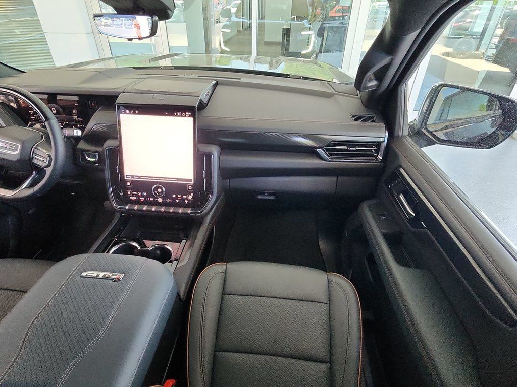 Certified 2025 GMC Yukon XL AT4 w/ AT4 Premium Plus Package AWD/4WD image 27
