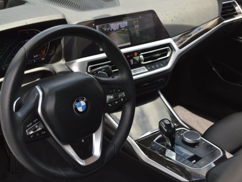 Used 2020 BMW 330i xDrive Sedan w/ Premium Package AWD/4WD image 24