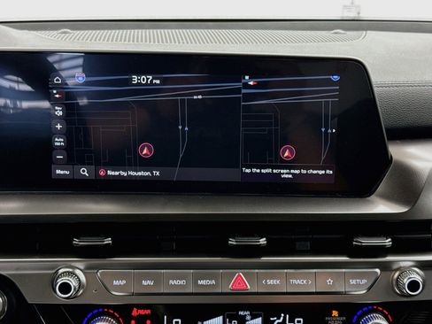 Used 2025 Kia Telluride S FWD image 21
