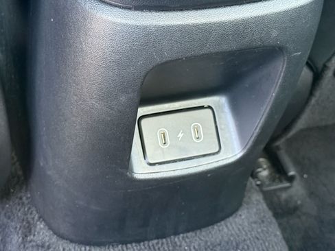 Used 2024 Hyundai Elantra Limited FWD image 12