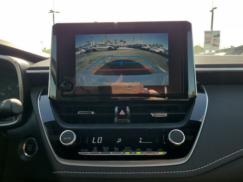 Used 2025 Toyota Corolla SE FWD image 27