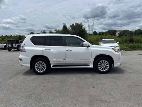 Used 2015 Lexus GX 460 w/ Premium Package AWD/4WD image 4