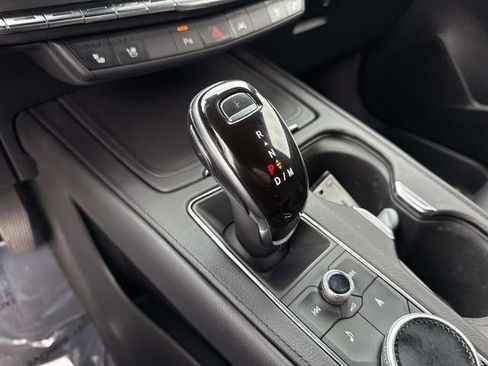 Used 2021 Cadillac XT4 Premium Luxury image 26